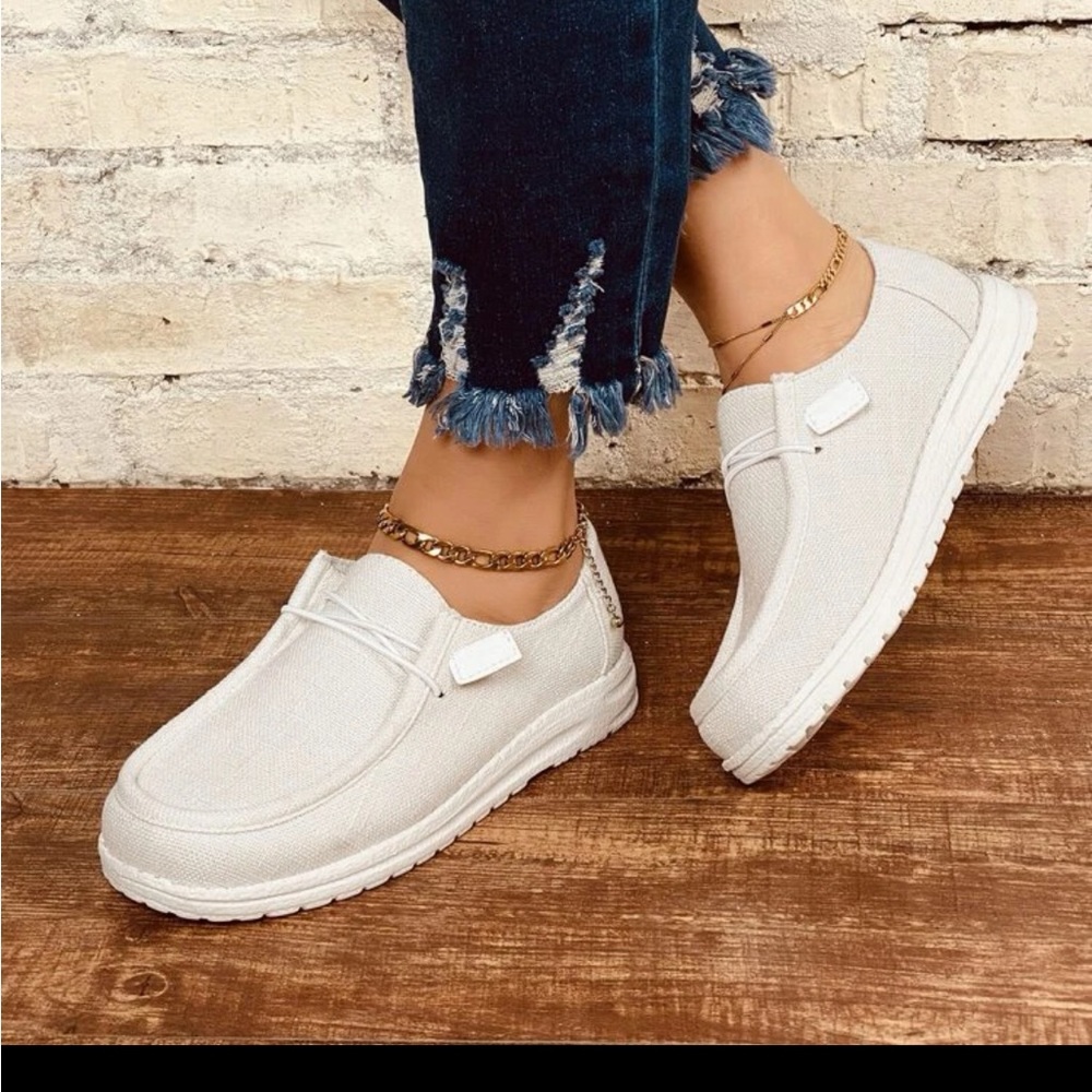-Emery Rose Lace-Up design slip on sneakers